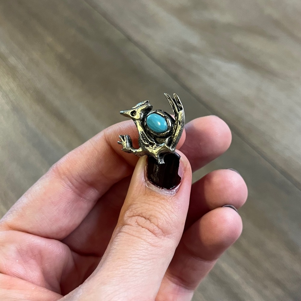 Vintage Road Runner Bird Native American‎ Turquoise Stone Silver Pin